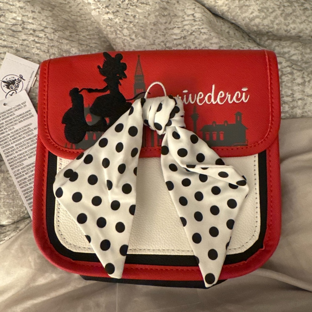 Disney Epcot Italy World Showcase Minnie Arrivederci Italia Crossbody Purse New
